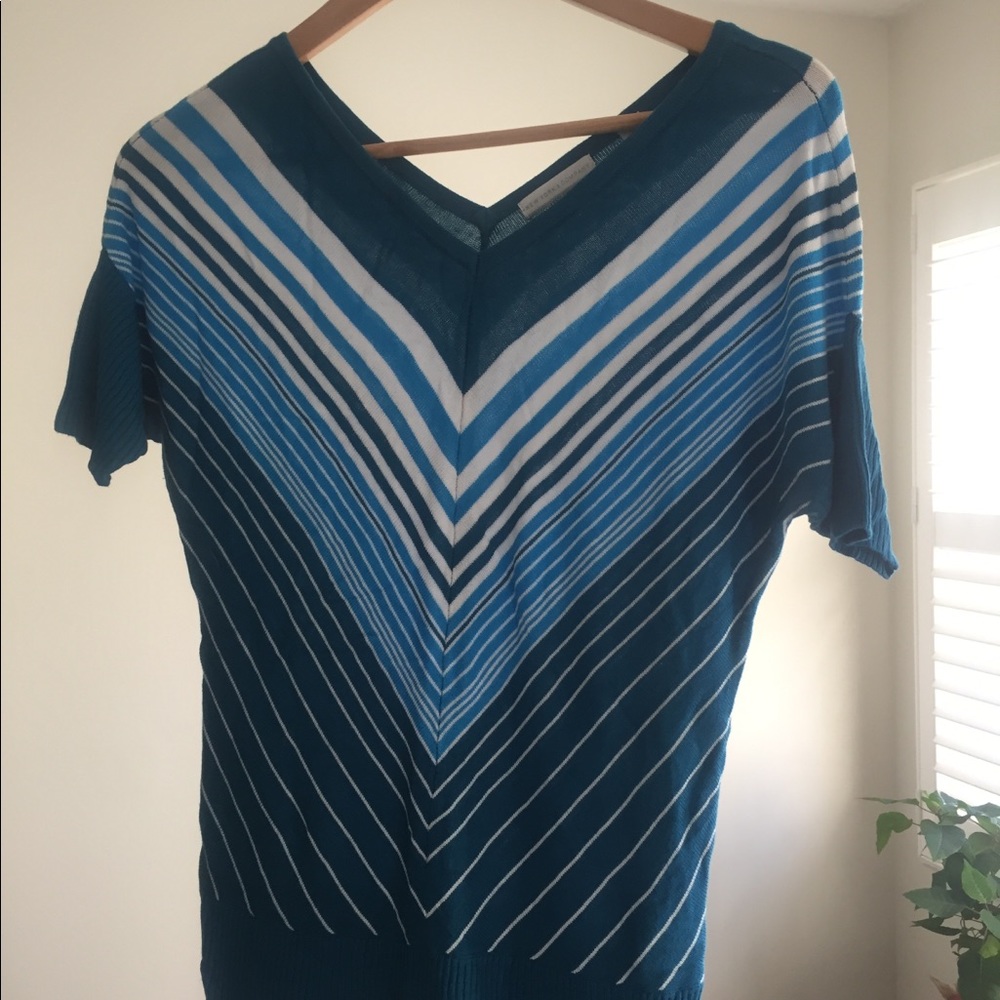 New York & Company short sleeve sweater